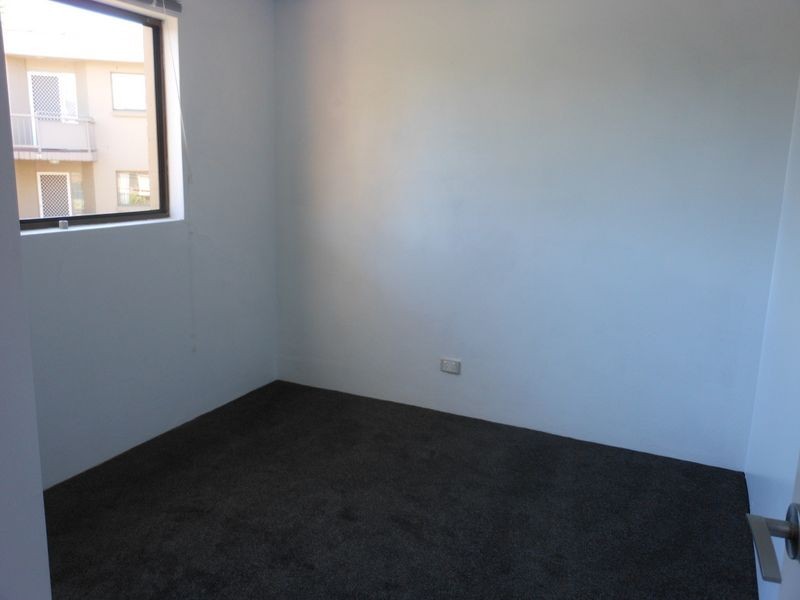 204/10 Currie Crescent, Griffith ACT 2603