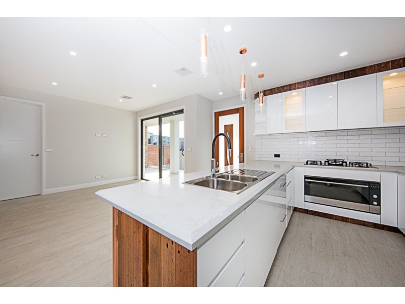 4/2 Bindel Street, Aranda ACT 2614