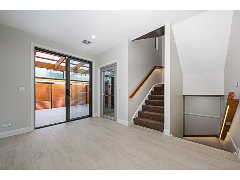 4/2 Bindel Street, Aranda ACT 2614