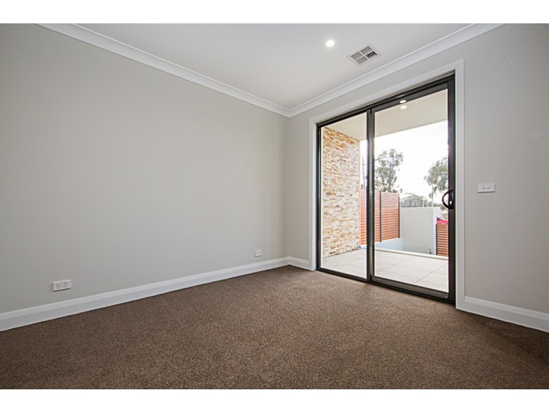 4/2 Bindel Street, Aranda ACT 2614