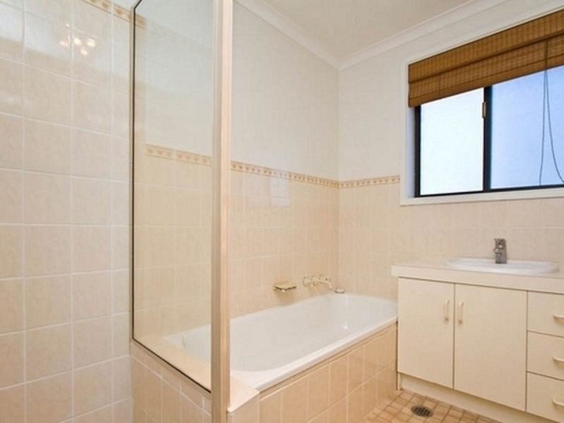 14 Bunny Street, Weston ACT 2611