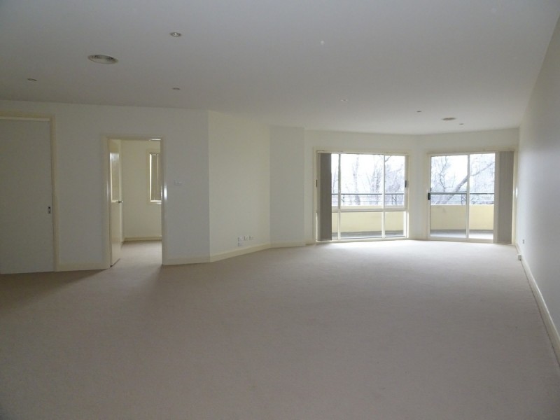 108/5 Empire Circuit, Forrest ACT 2603