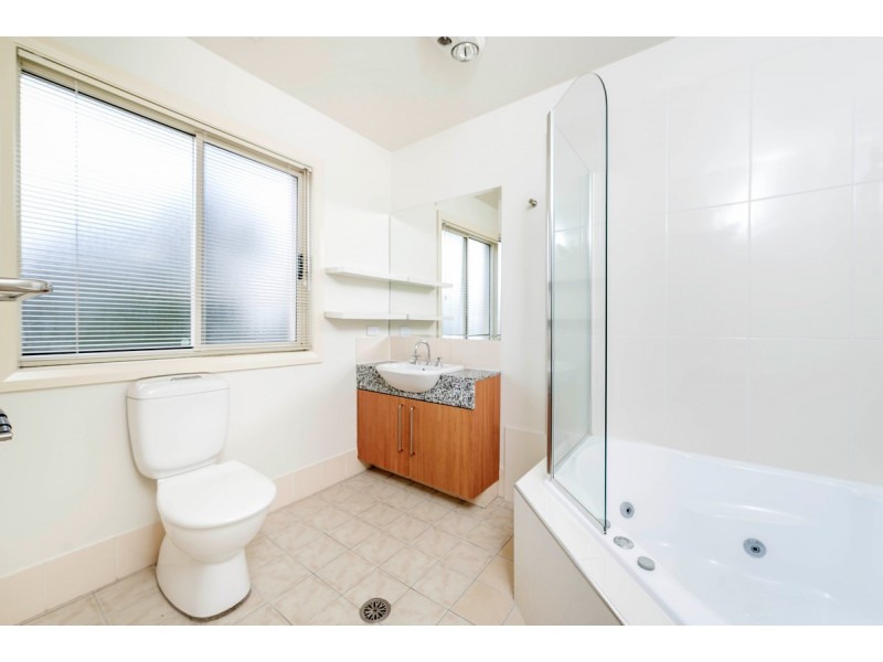 108/5 Empire Circuit, Forrest ACT 2603