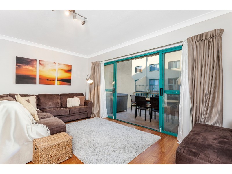 61/53 McMillan Crescent, Griffith ACT 2603