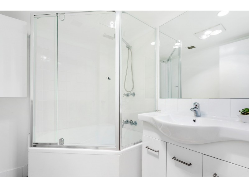 61/53 McMillan Crescent, Griffith ACT 2603