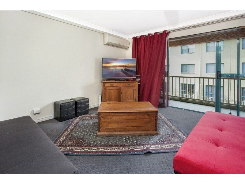 69/53 McMillan Crescent, Griffith ACT 2603