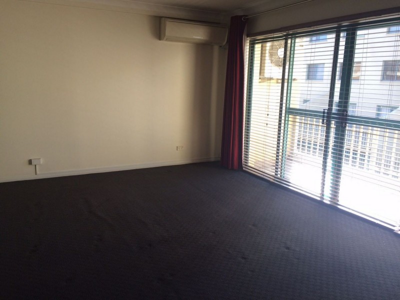 69/53 McMillan Crescent, Griffith ACT 2603