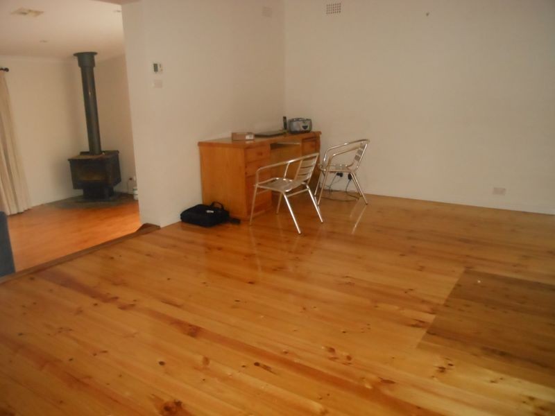 12 Poynton Street, Hughes ACT 2605