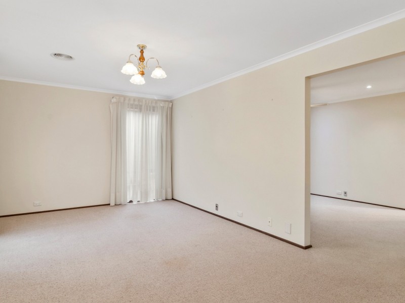 61 Summerville Crescent, Florey ACT 2615