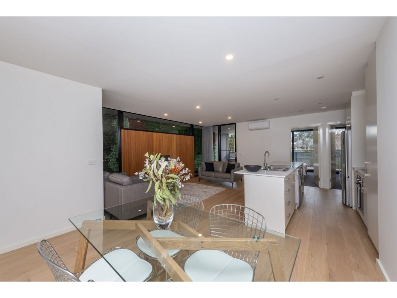 13/111 Canberra Avenue, Griffith ACT 2603