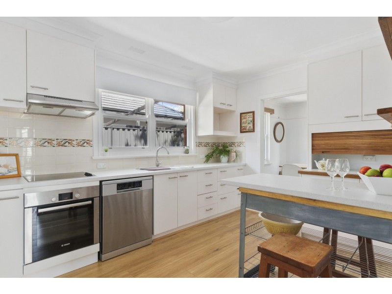 81 Buxton Street, Deakin ACT 2600