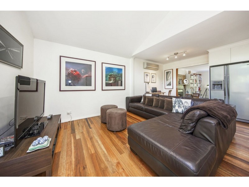 286 Goyder Street, Narrabundah ACT 2604