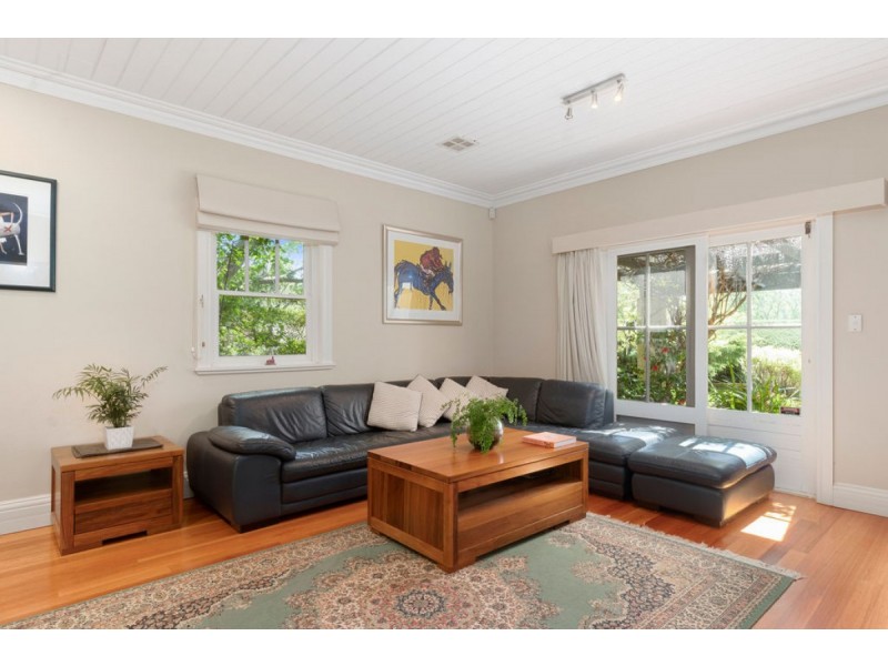 13 Durville Crescent, Griffith ACT 2603