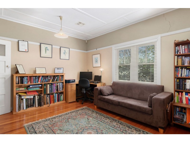 13 Durville Crescent, Griffith ACT 2603