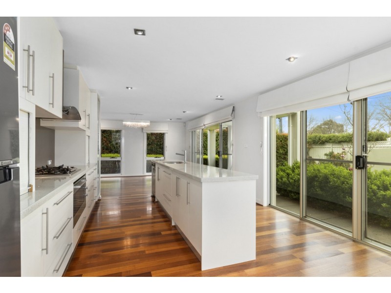 14 Nathan Street, Deakin ACT 2600