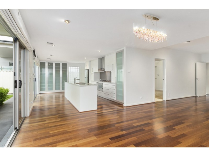 14 Nathan Street, Deakin ACT 2600