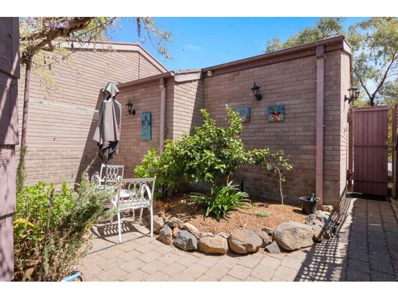 7 English Court, Swinger Hill ACT 2606