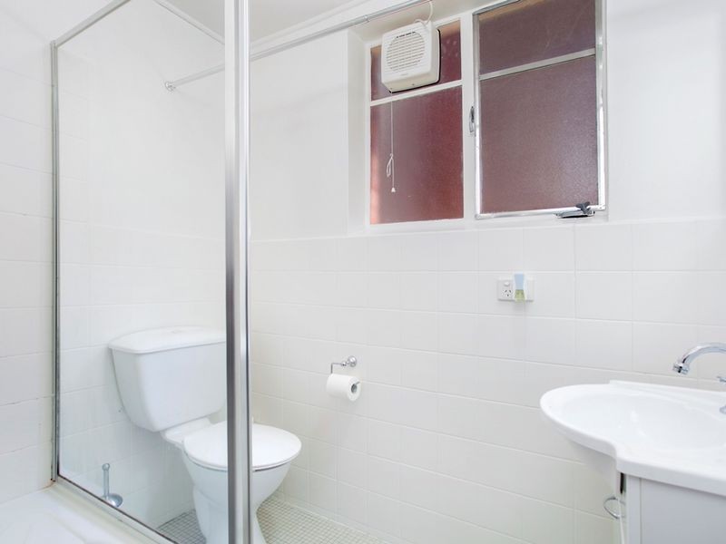 1/4 Nuyts Street, Red Hill ACT 2603