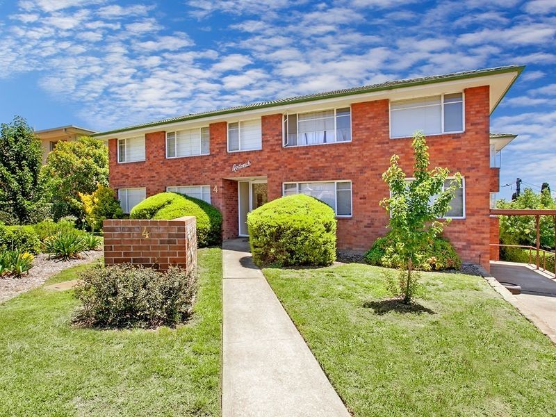 1/4 Nuyts Street, Red Hill ACT 2603