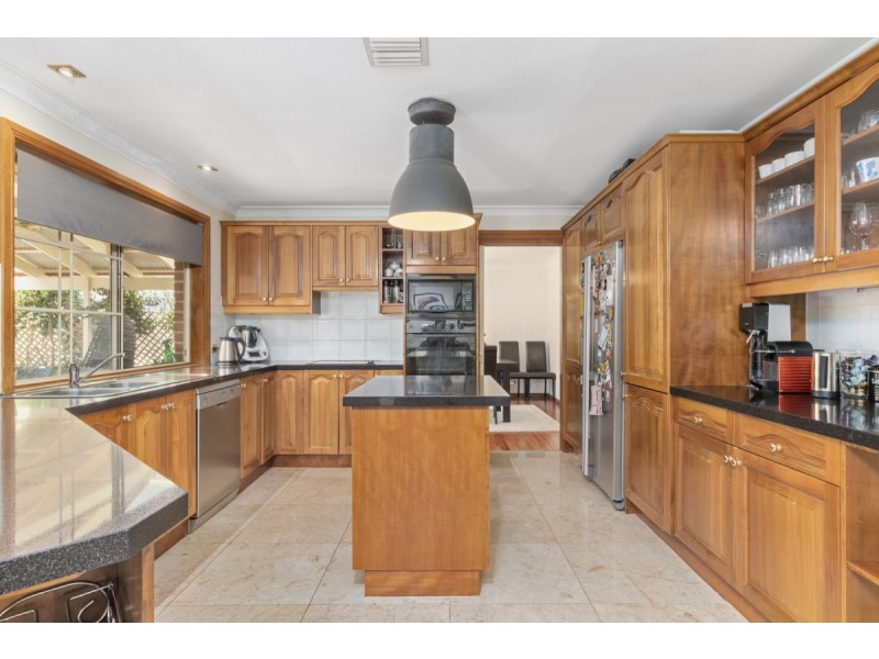 69 Jacaranda Drive, Jerrabomberra NSW 2619
