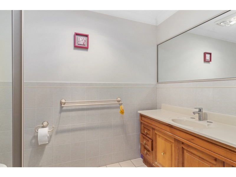 69 Jacaranda Drive, Jerrabomberra NSW 2619