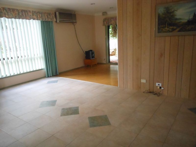 1 Warby Place, Charnwood ACT 2615