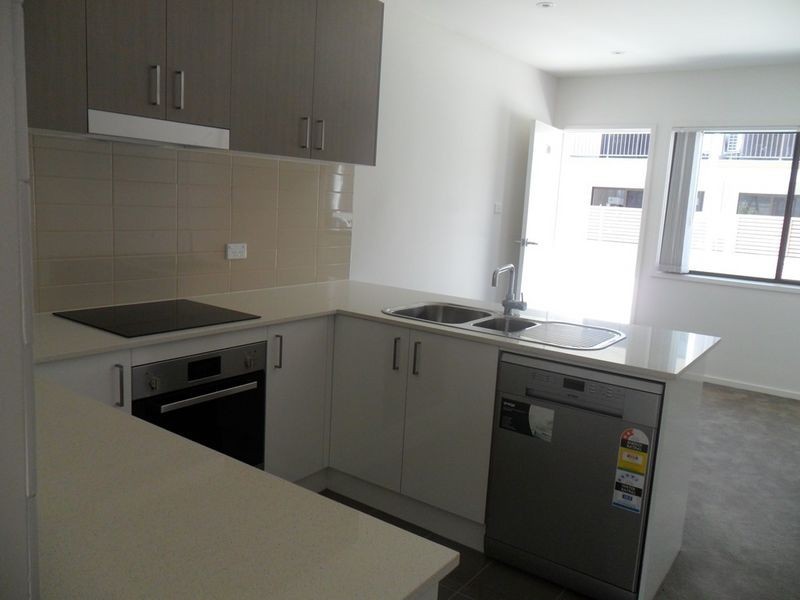 70/39 Jerrabomberra Avenue, Narrabundah ACT 2604