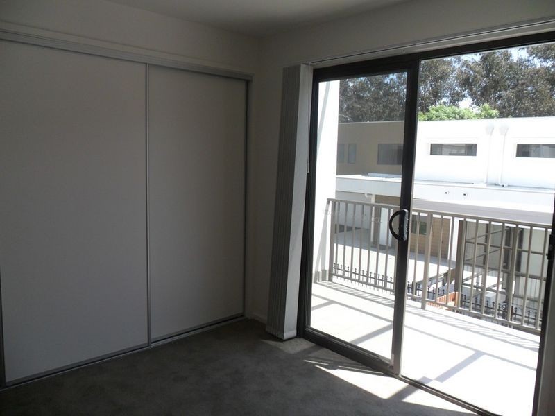 70/39 Jerrabomberra Avenue, Narrabundah ACT 2604