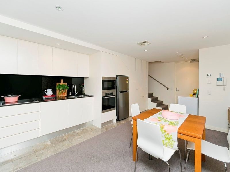 6/20 Eyre Street, Kingston ACT 2604