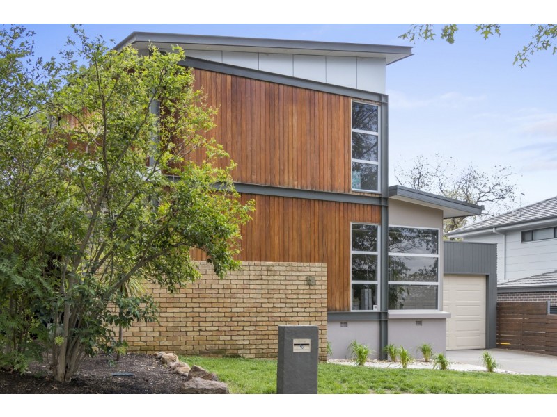 18 Carnegie Crescent, Narrabundah ACT 2604