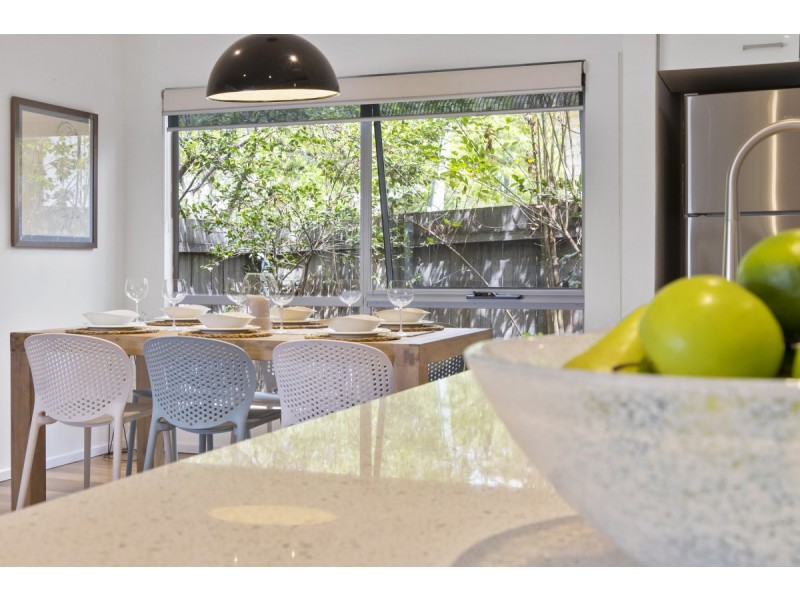 18 Carnegie Crescent, Narrabundah ACT 2604