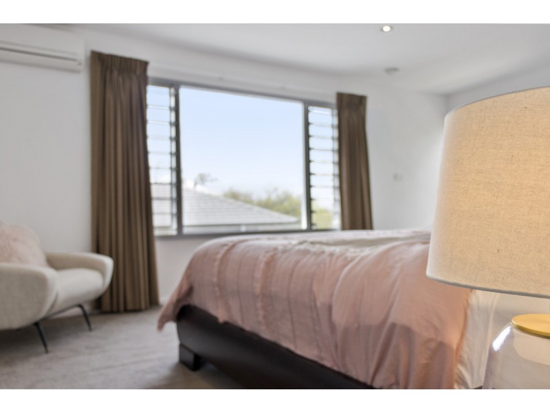 18 Carnegie Crescent, Narrabundah ACT 2604