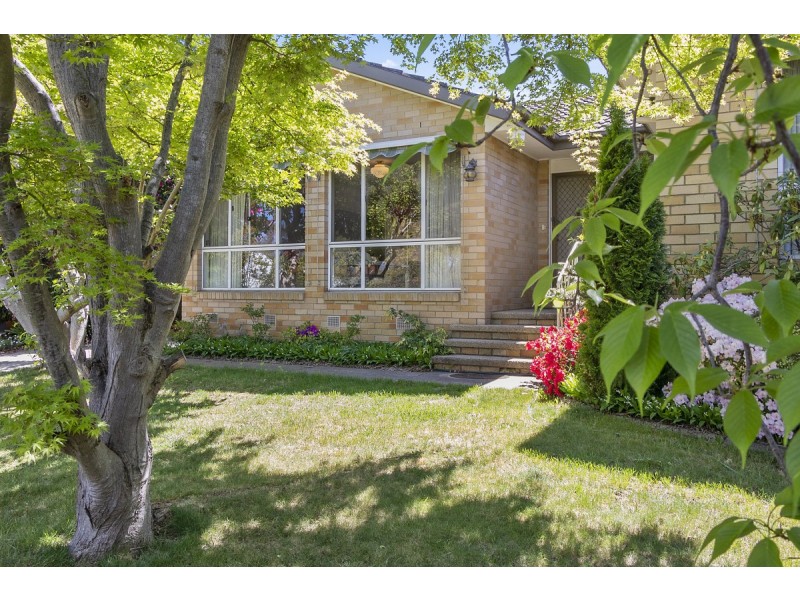 15 Pope Street, Hughes ACT 2605