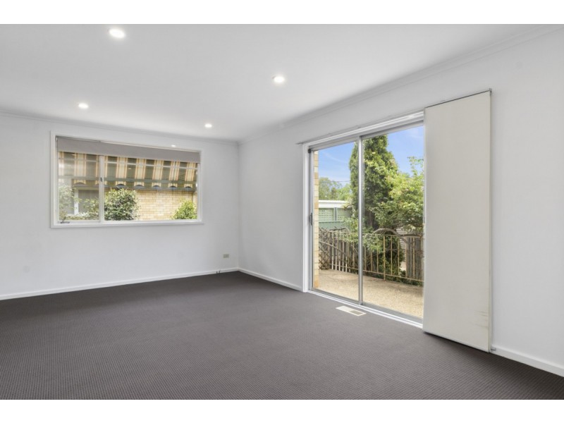 15 Pope Street, Hughes ACT 2605