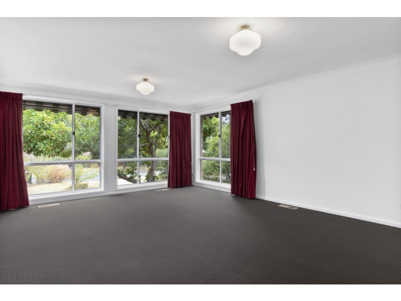 15 Pope Street, Hughes ACT 2605