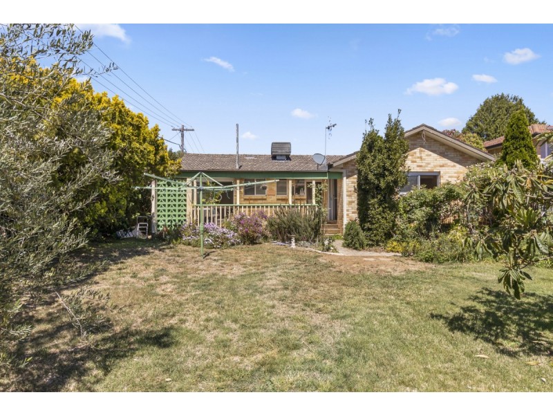 15 Pope Street, Hughes ACT 2605