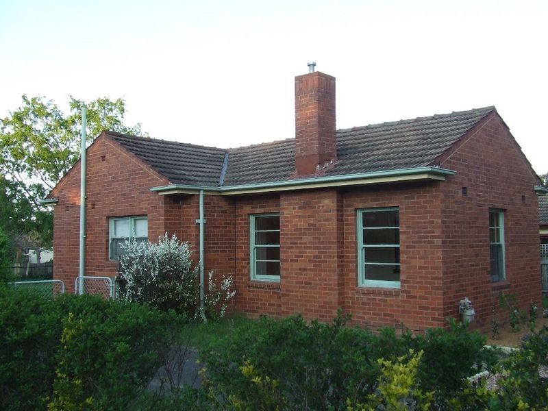 105 Captain Cook Crescent, Narrabundah ACT 2604