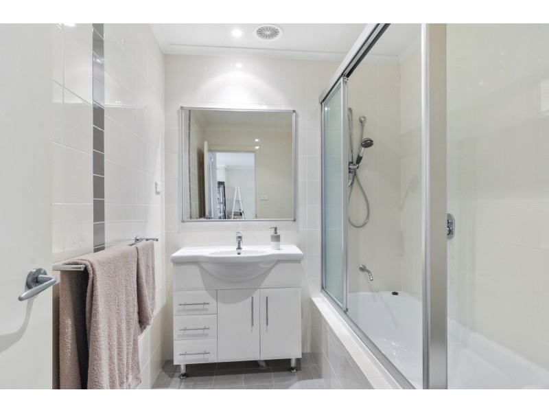 12/10 Coolac Place, Braddon ACT 2612