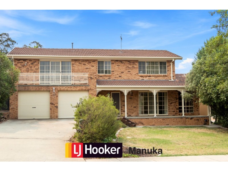 61 Crest Park Parade, Queanbeyan NSW 2620