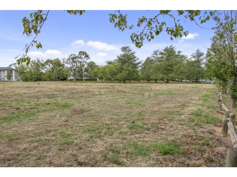 13/47 Hampton Circuit, Yarralumla ACT 2600