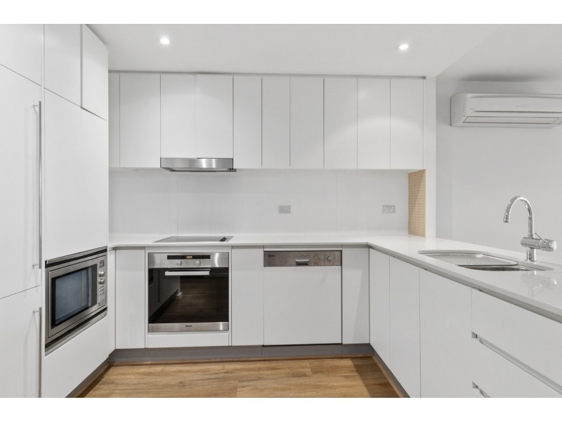 30/38 Canberra Avenue, Forrest ACT 2603