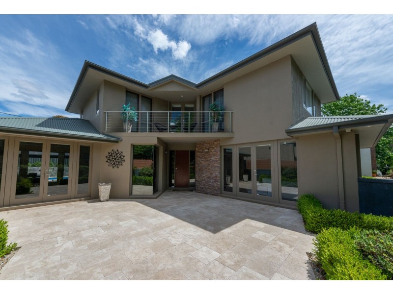 52 Schlich Street, Yarralumla ACT 2600