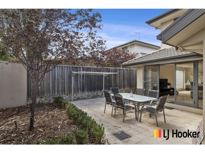 8/63 Newdegate Street, Deakin ACT 2600