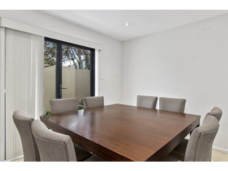 8/63 Newdegate Street, Deakin ACT 2600