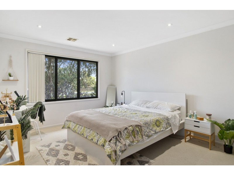 8/63 Newdegate Street, Deakin ACT 2600