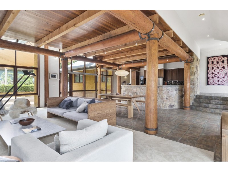 32 Carolyn Jackson Drive, Jerrabomberra NSW 2619