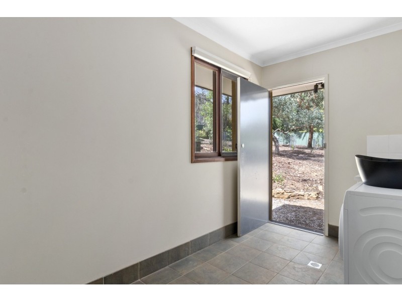 32 Carolyn Jackson Drive, Jerrabomberra NSW 2619