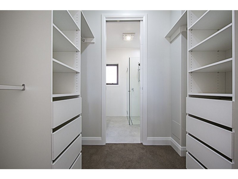1/2 Bindel Street, Aranda ACT 2614