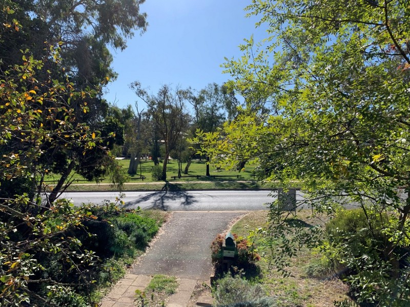 41 Stonehaven Crescent, Deakin ACT 2600