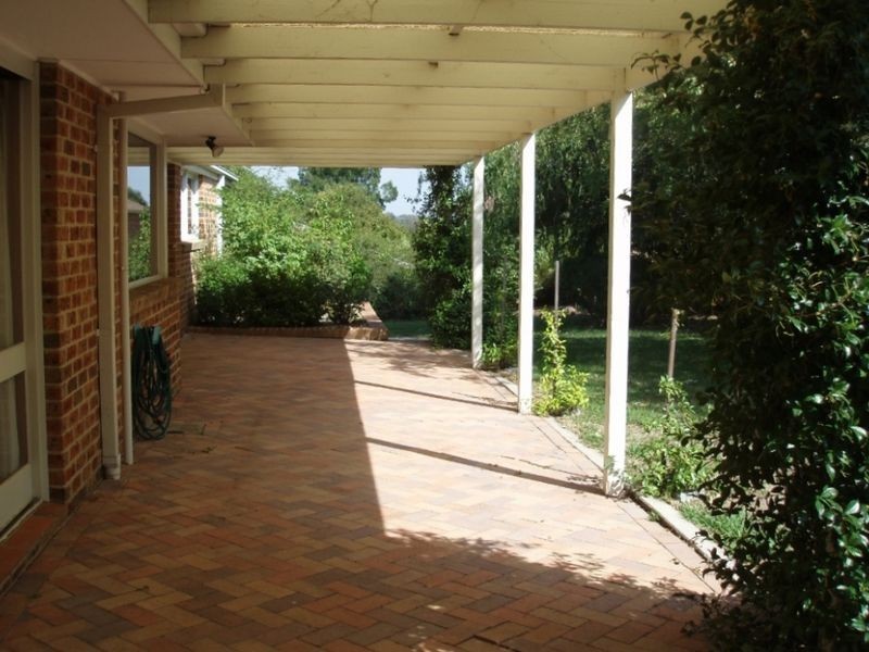 152 Julia Flynn Avenue, Isaacs ACT 2607